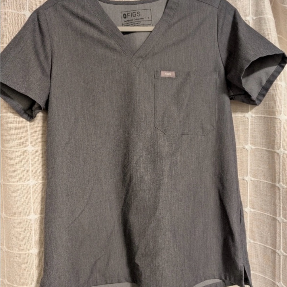 Figs Scrub Top